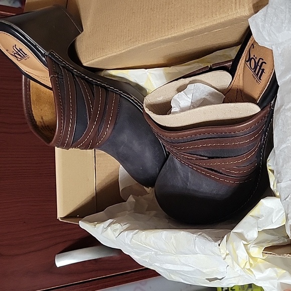 Clogs / shoes - Picture 3 of 4